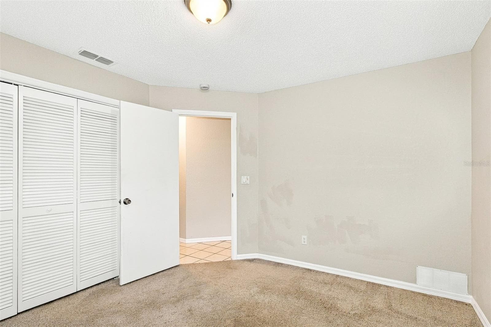 Single Family Residence at 4415 LAS PALMAS AVE, SPRING HILL, photo 14 of 21
