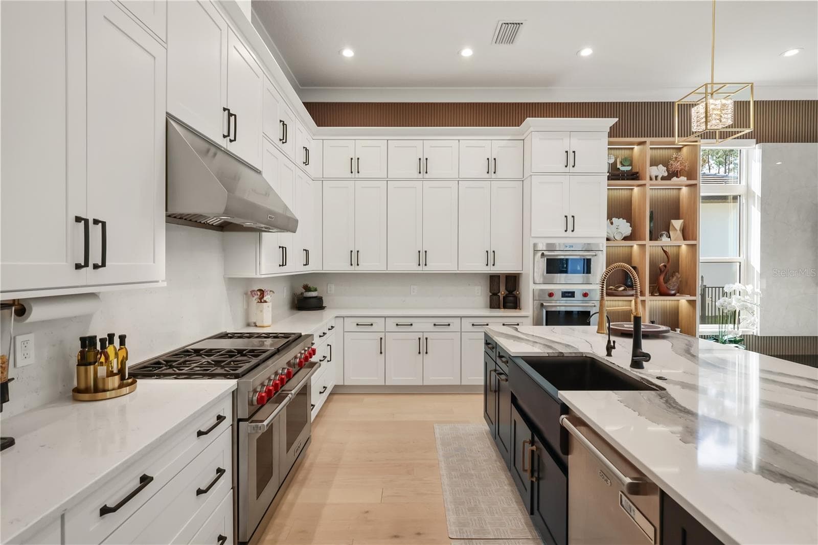 Single Family Residence at 15626 PENDIO DR, MONTVERDE, photo 15 of 56