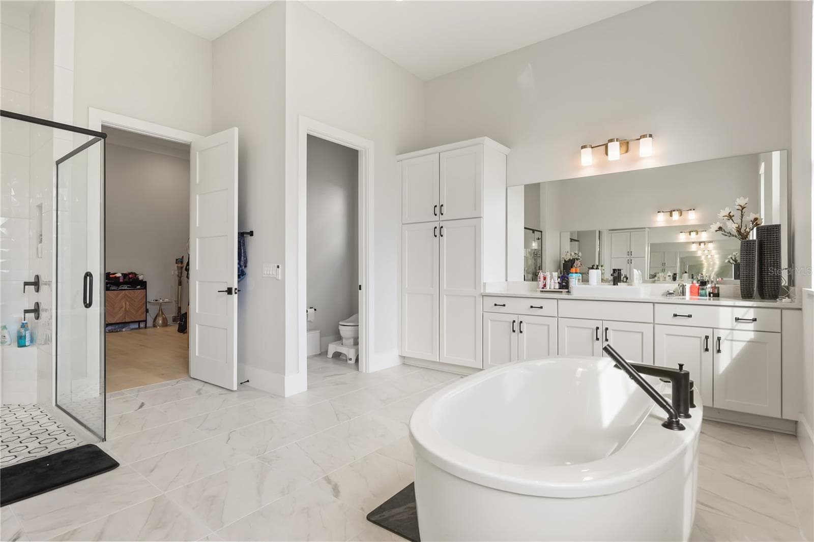 Single Family Residence at 15626 PENDIO DR, MONTVERDE, photo 27 of 56