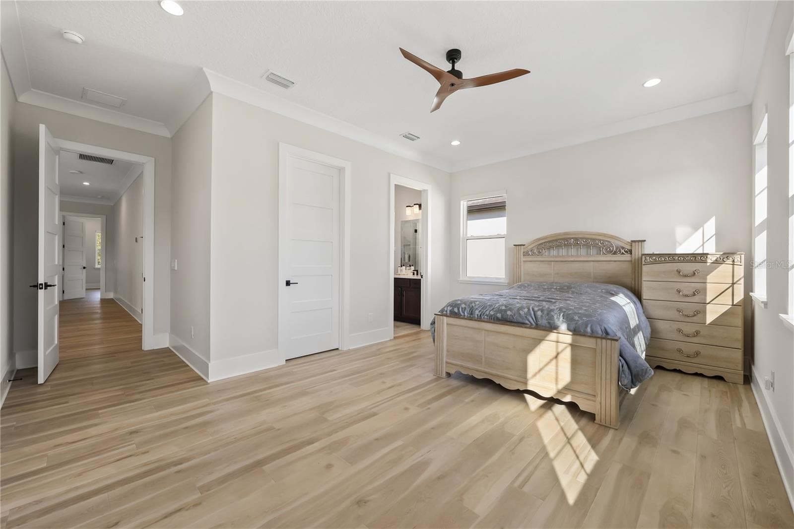 Single Family Residence at 15626 PENDIO DR, MONTVERDE, photo 34 of 56