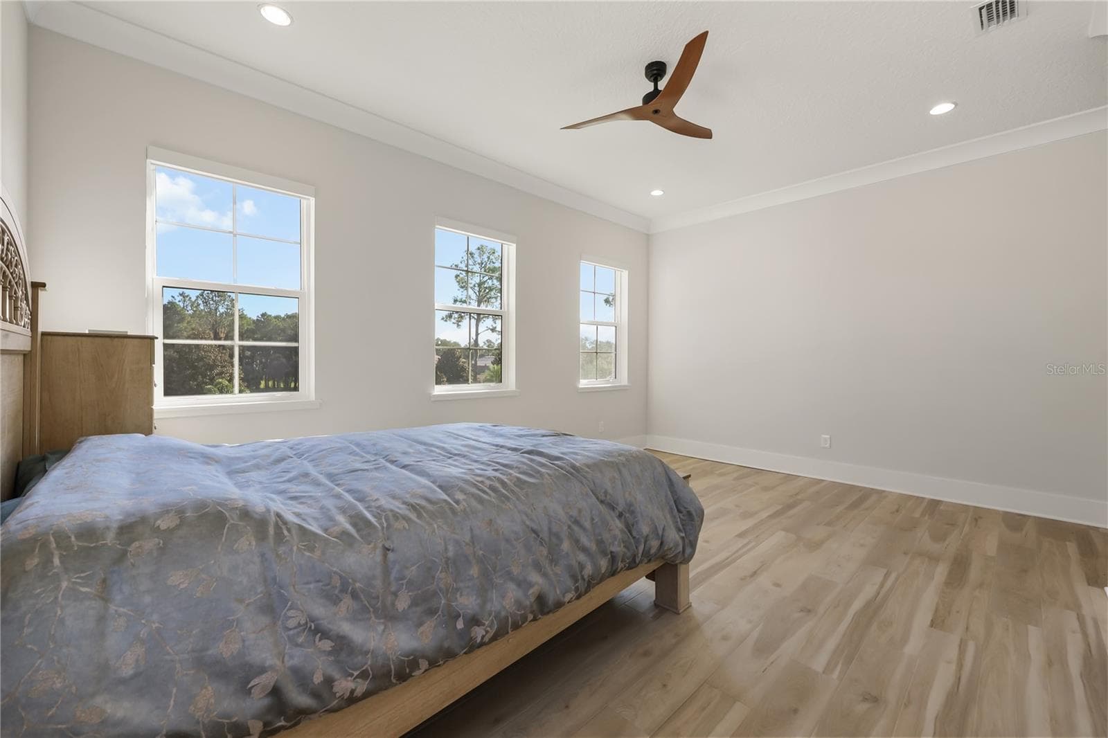 Single Family Residence at 15626 PENDIO DR, MONTVERDE, photo 35 of 56
