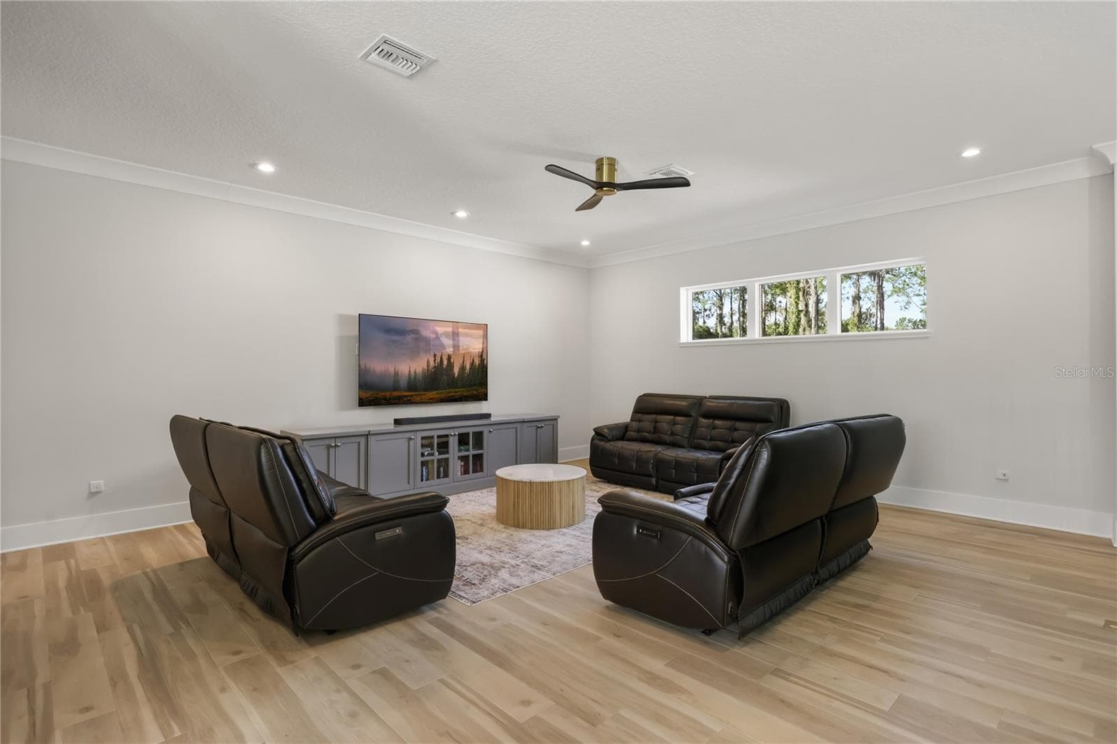 Single Family Residence at 15626 PENDIO DR, MONTVERDE, photo 37 of 56
