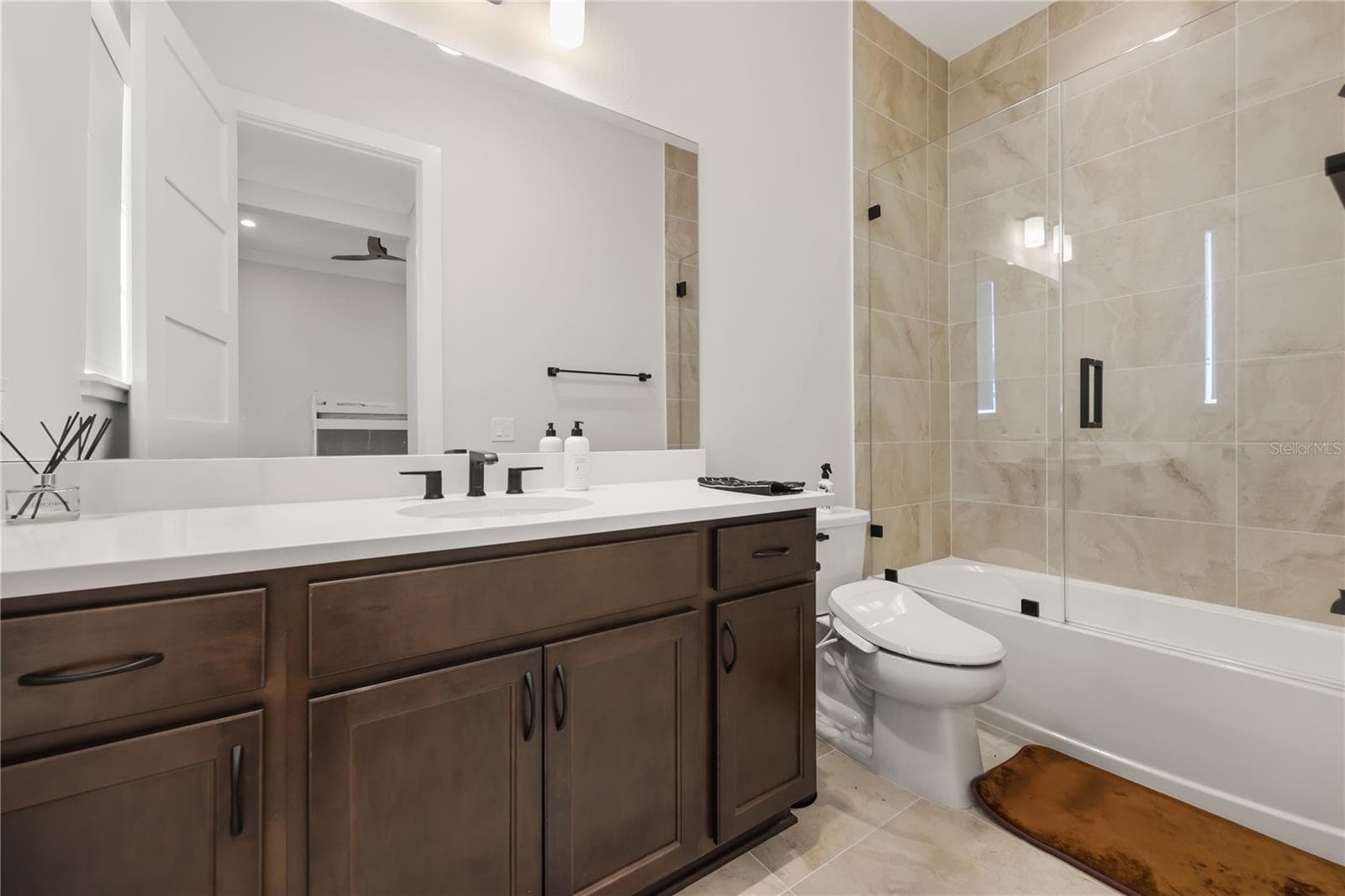 Single Family Residence at 15626 PENDIO DR, MONTVERDE, photo 39 of 56