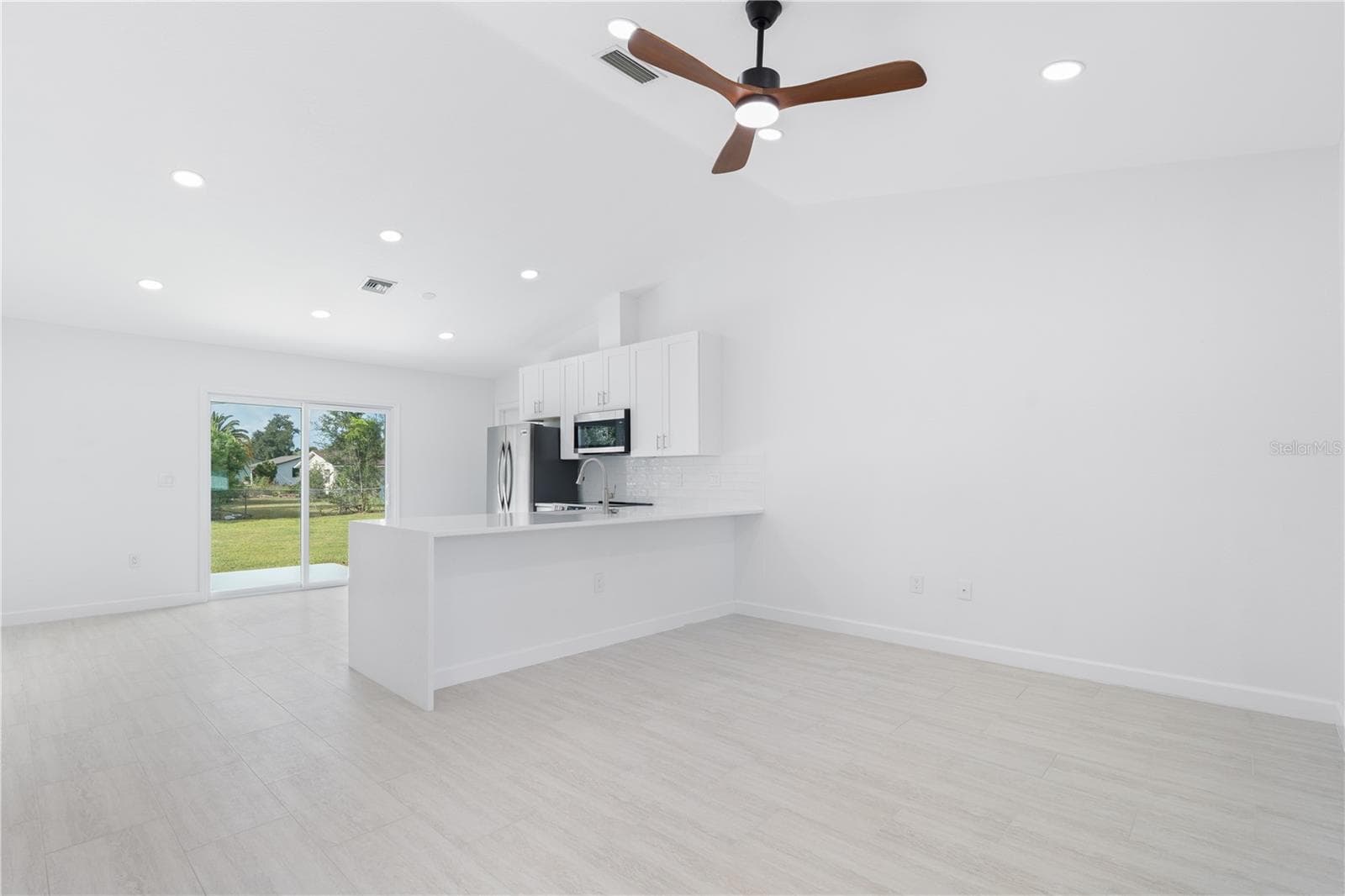 Single Family Residence at 20424 CALDER AVE, PORT CHARLOTTE, photo 3 of 33