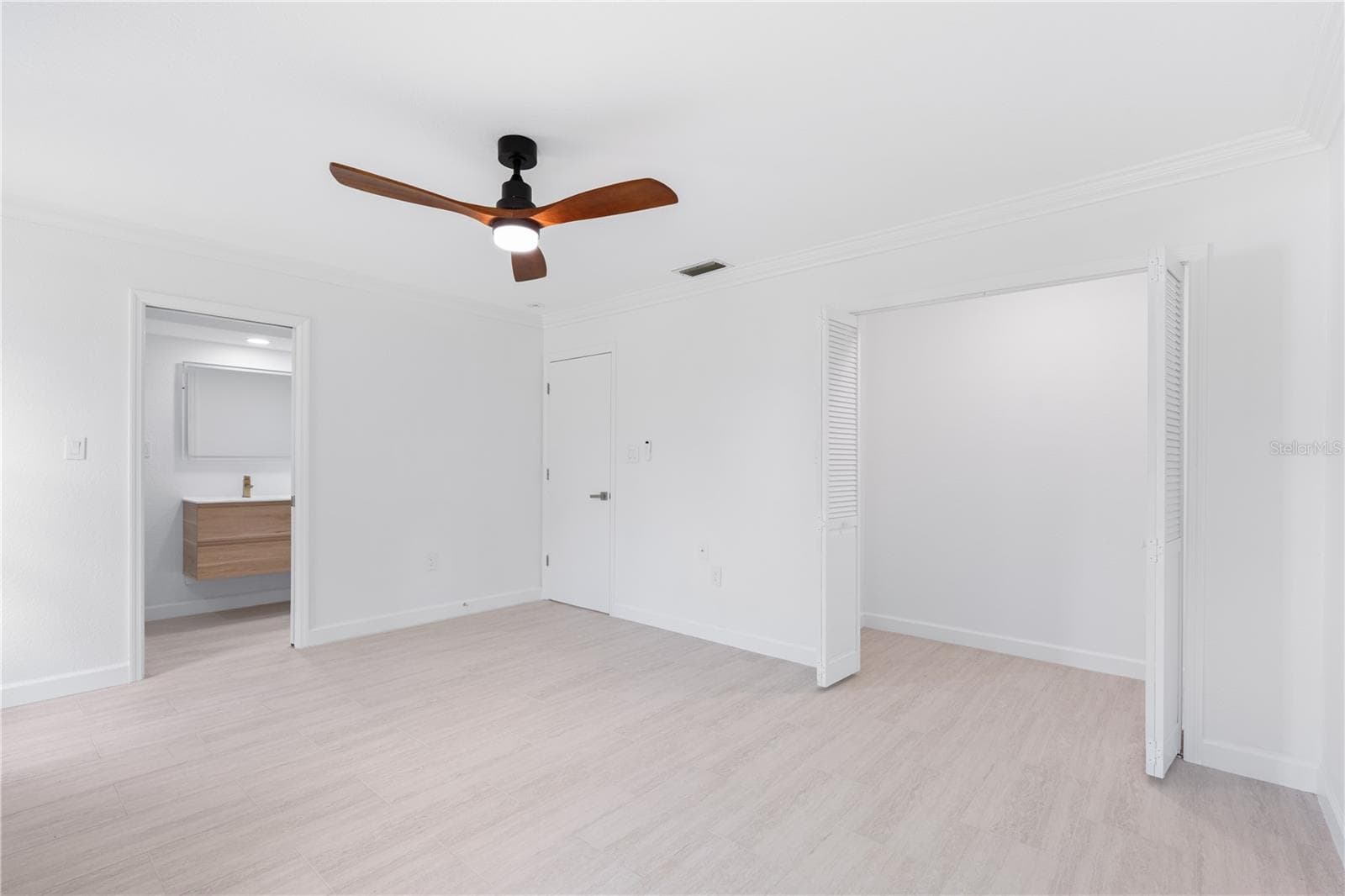 Single Family Residence at 20424 CALDER AVE, PORT CHARLOTTE, photo 15 of 33