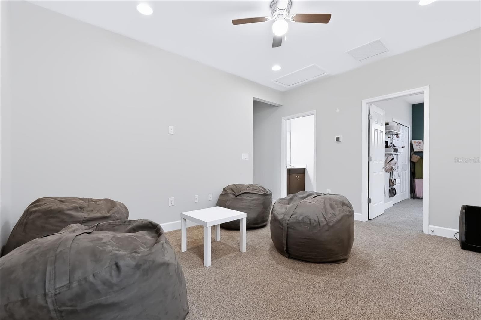 Single Family Residence at 6118 VOYAGERS PL, APOLLO BEACH, photo 11 of 46