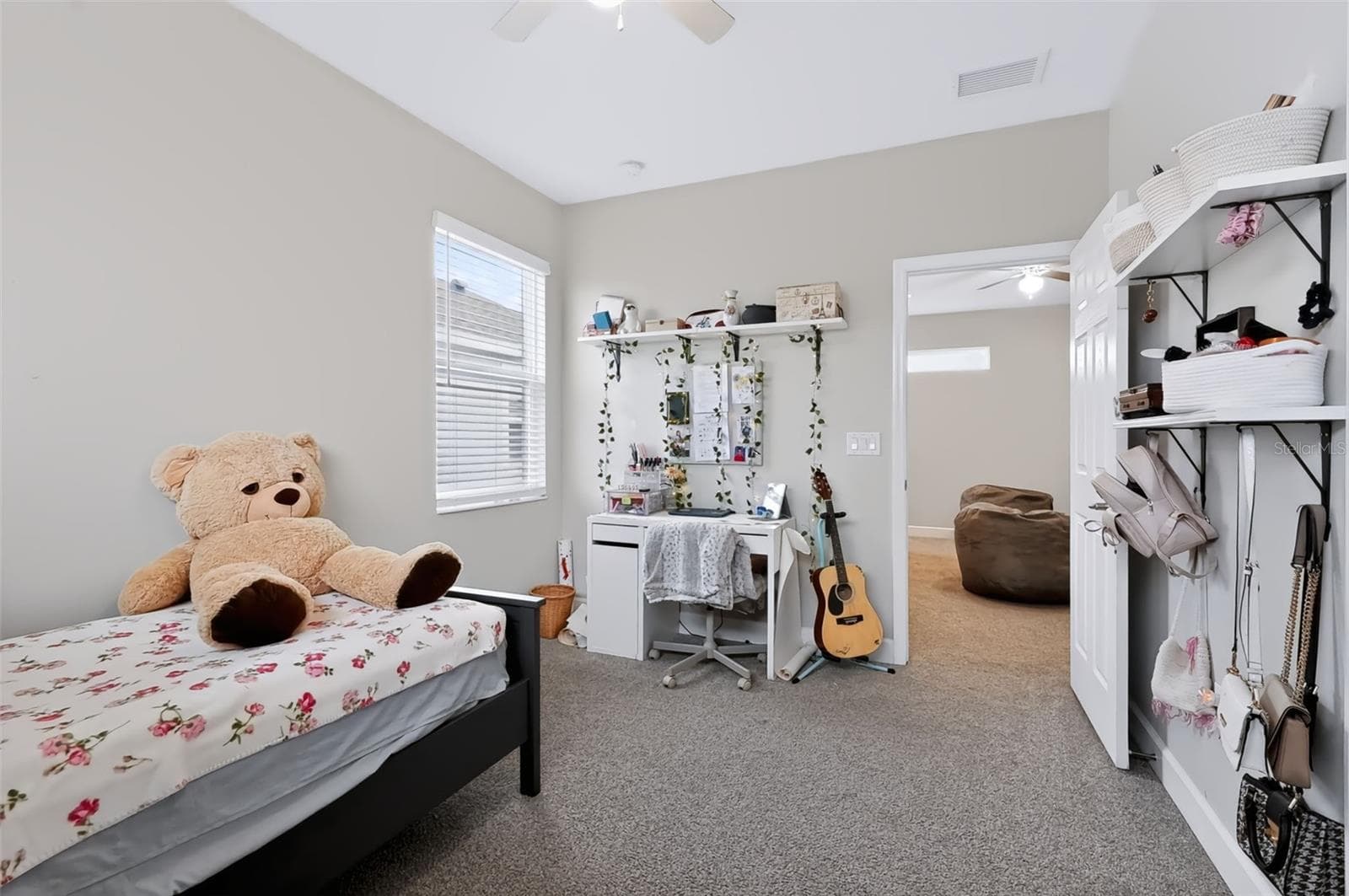 Single Family Residence at 6118 VOYAGERS PL, APOLLO BEACH, photo 13 of 46