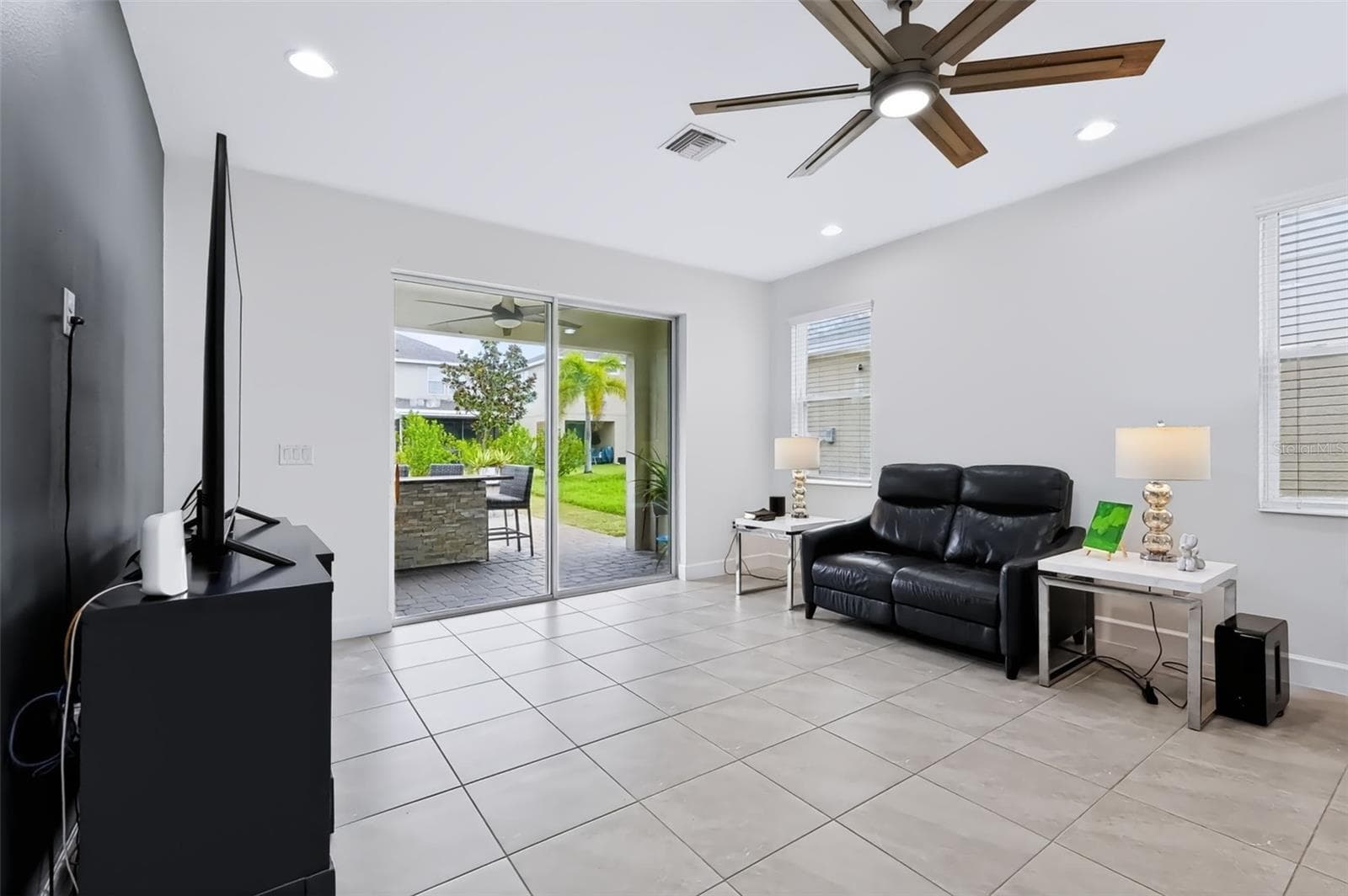 Single Family Residence at 6118 VOYAGERS PL, APOLLO BEACH, photo 33 of 46