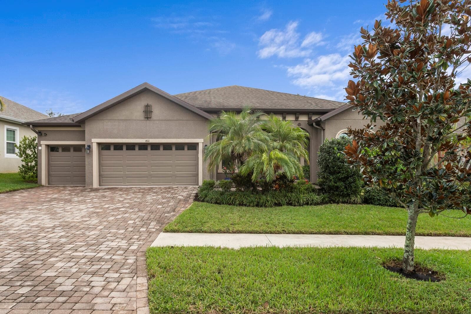 Single Family Residence at 821 FLORESTA ST, BRANDON, photo 5 of 100