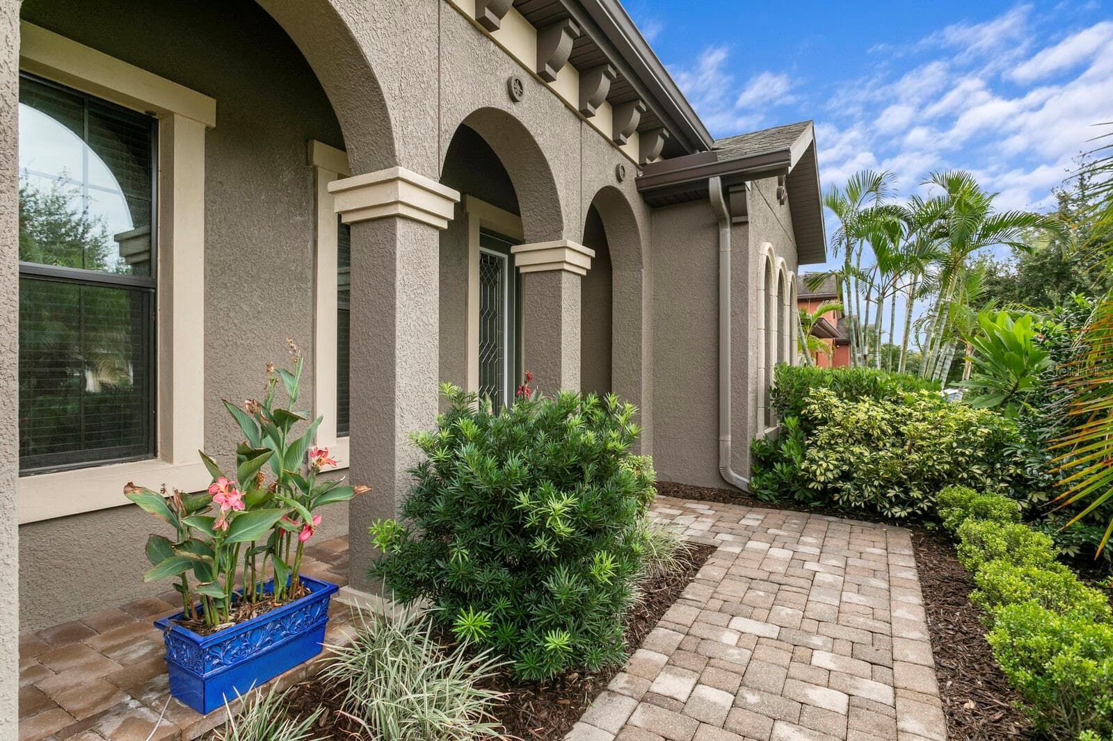 Single Family Residence at 821 FLORESTA ST, BRANDON, photo 3 of 100