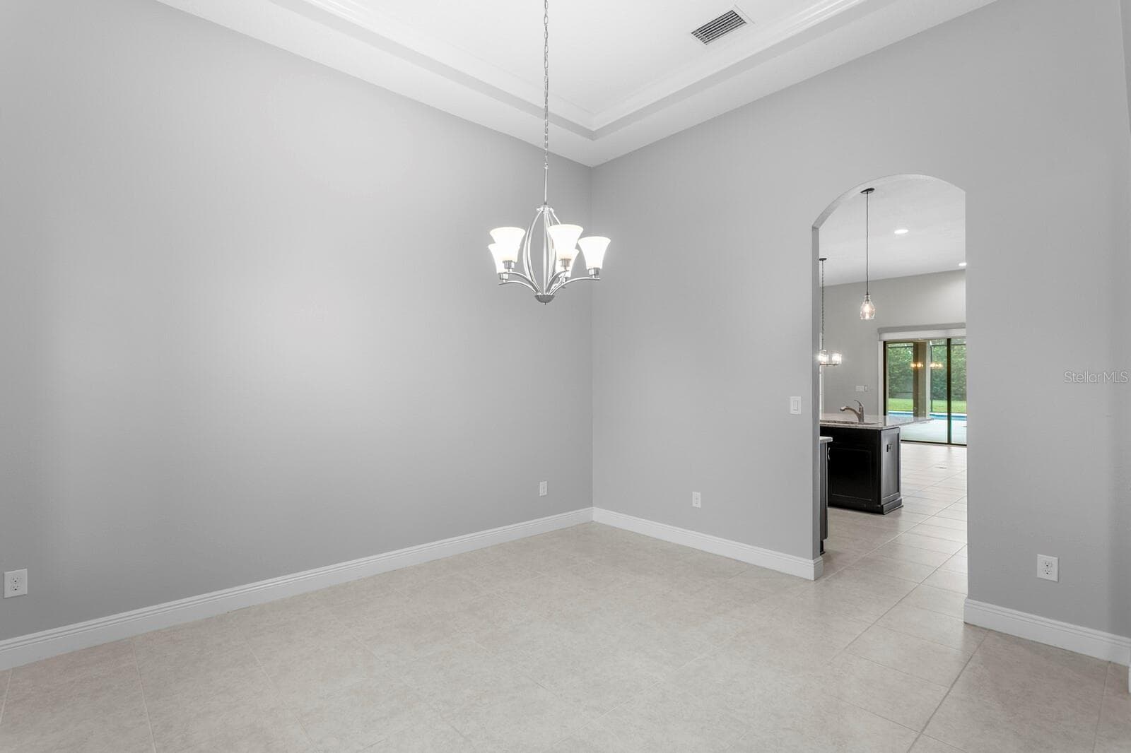 Single Family Residence at 821 FLORESTA ST, BRANDON, photo 11 of 100