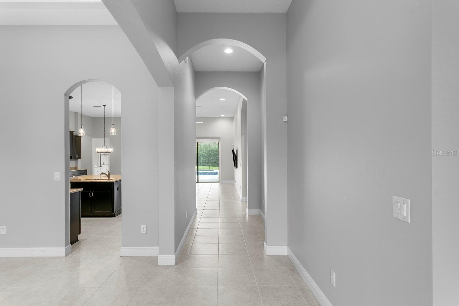 Single Family Residence at 821 FLORESTA ST, BRANDON, photo 12 of 100