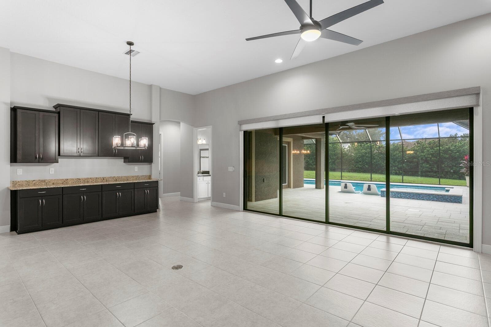 Single Family Residence at 821 FLORESTA ST, BRANDON, photo 19 of 100