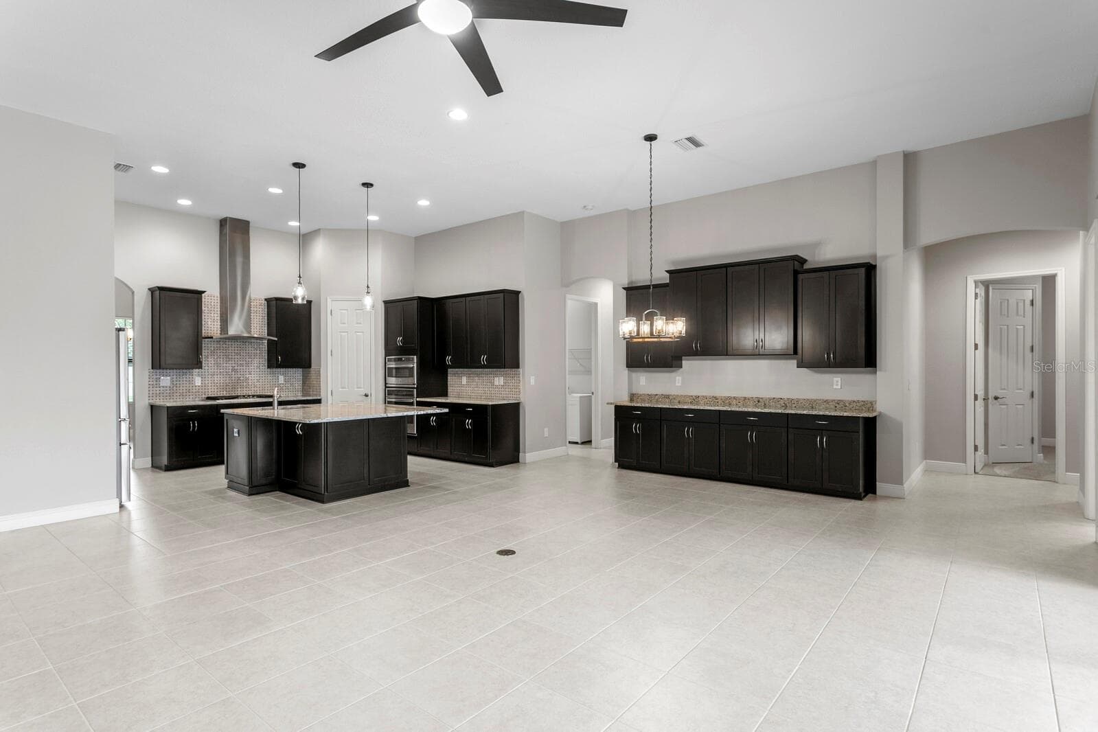 Single Family Residence at 821 FLORESTA ST, BRANDON, photo 21 of 100