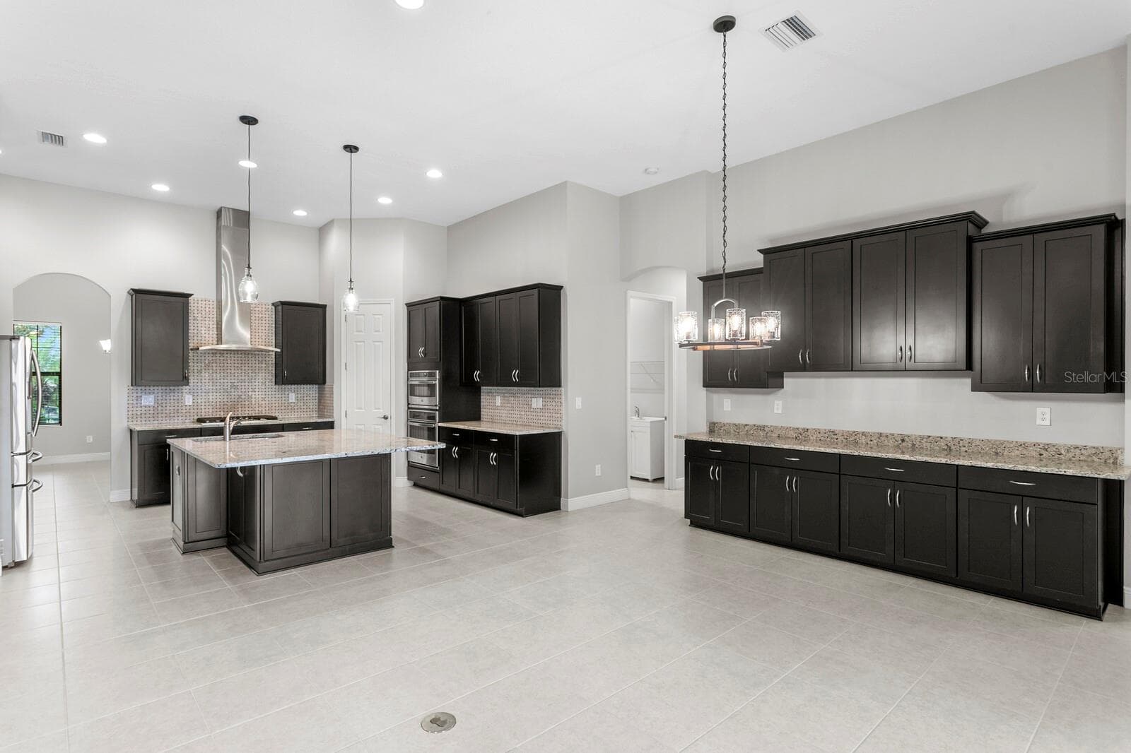 Single Family Residence at 821 FLORESTA ST, BRANDON, photo 22 of 100
