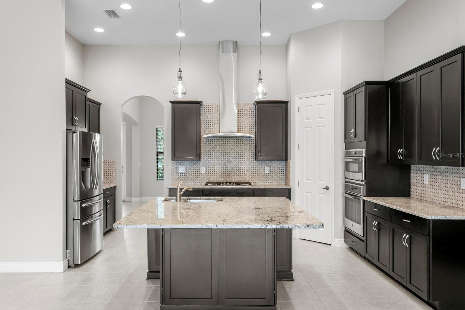Single Family Residence at 821 FLORESTA ST, BRANDON, photo 23 of 100