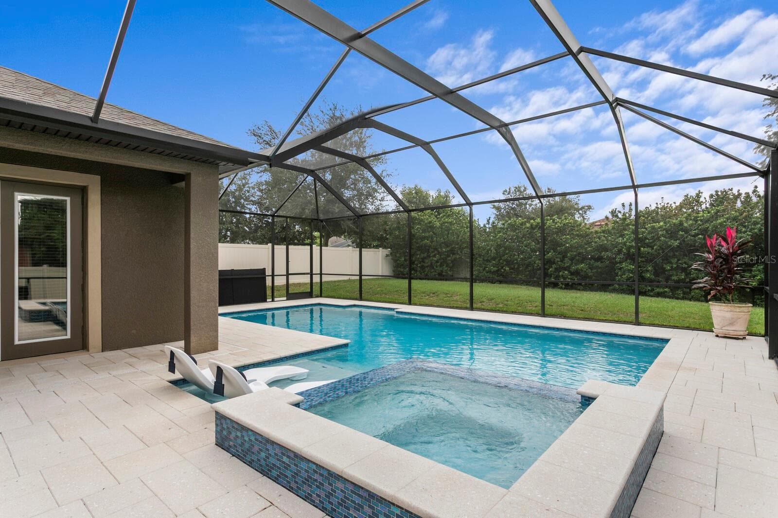 Single Family Residence at 821 FLORESTA ST, BRANDON, photo 51 of 100