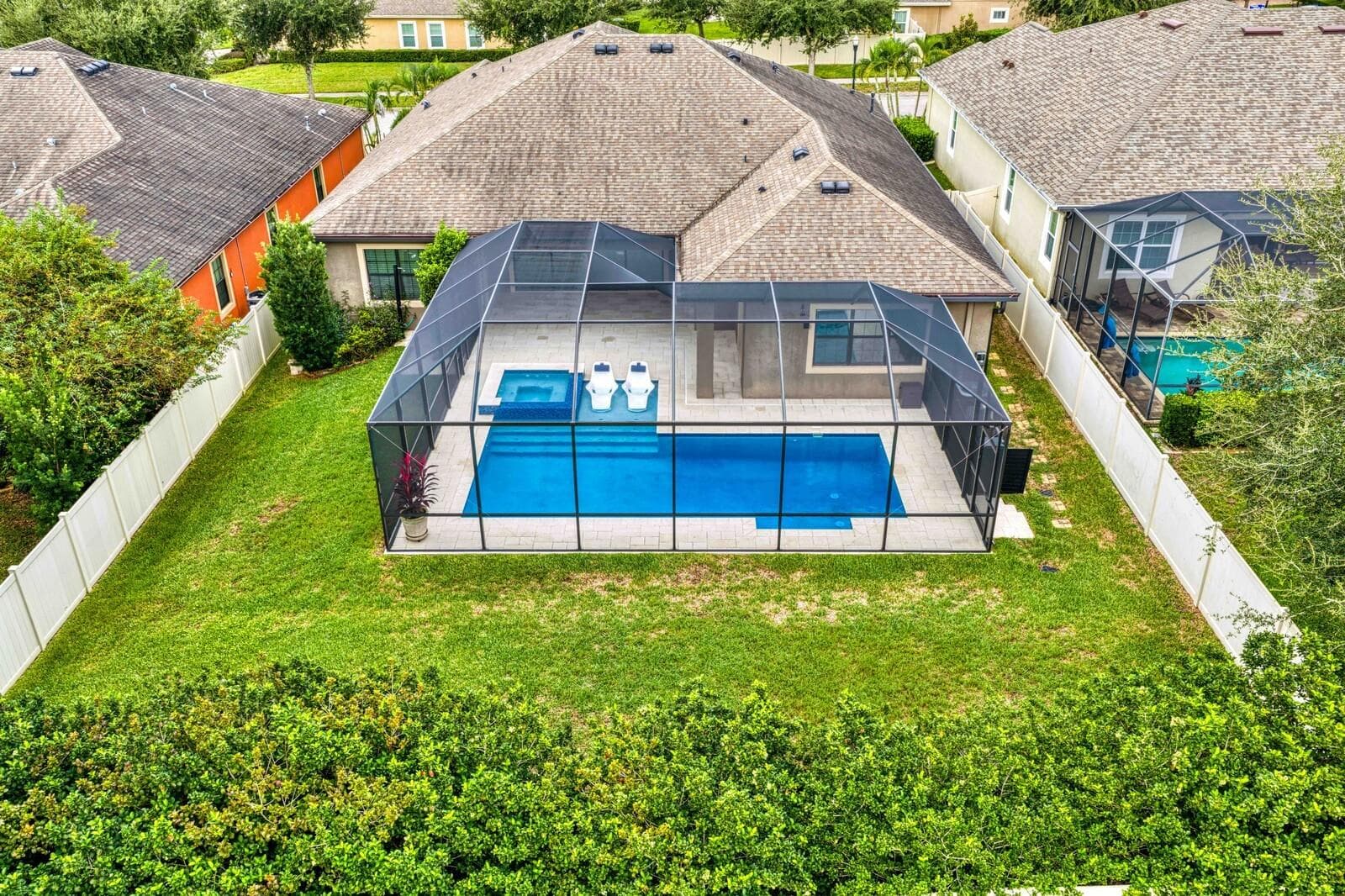 Single Family Residence at 821 FLORESTA ST, BRANDON, photo 92 of 100