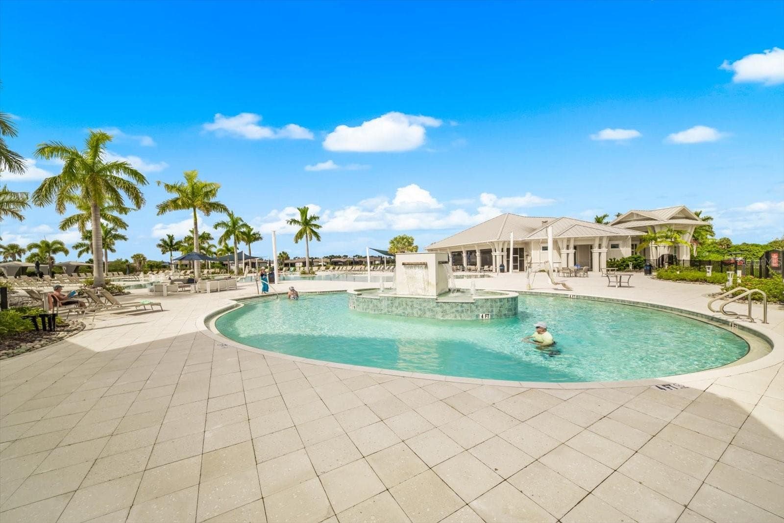 Community pool - 10716 SARATOGA PL, PARRISH