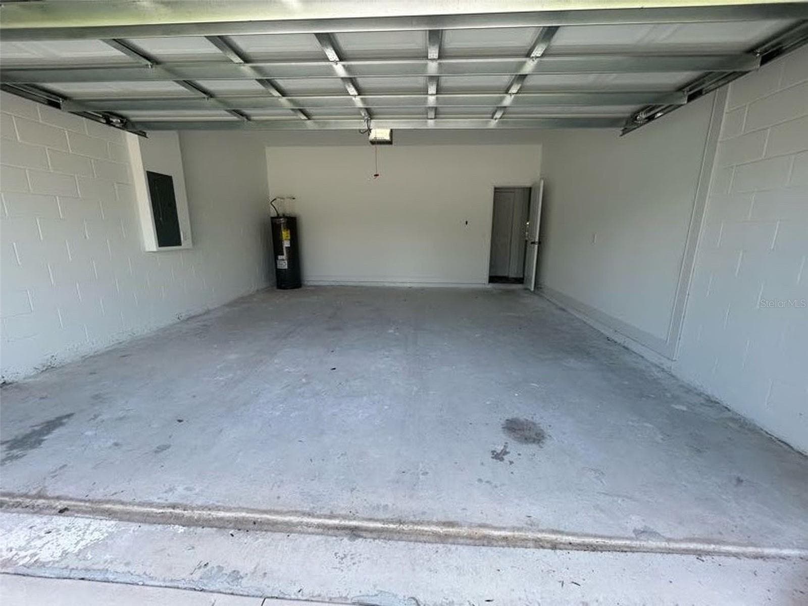 Garage - 2409 SW 170TH PL, OCALA