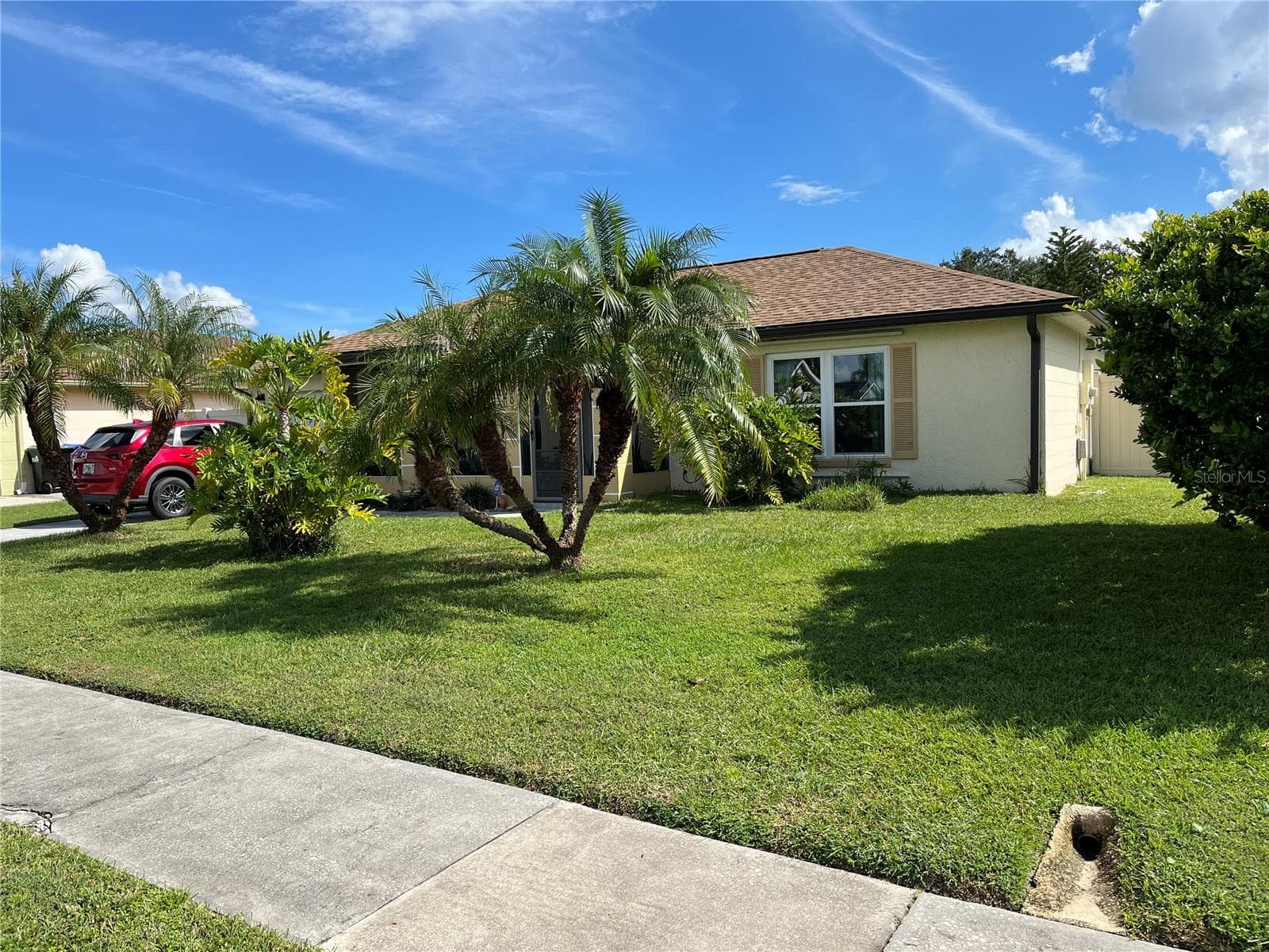 Single Family Residence at 220 MISSISSIPPI WOODS LN, ORLANDO, photo 4 of 42