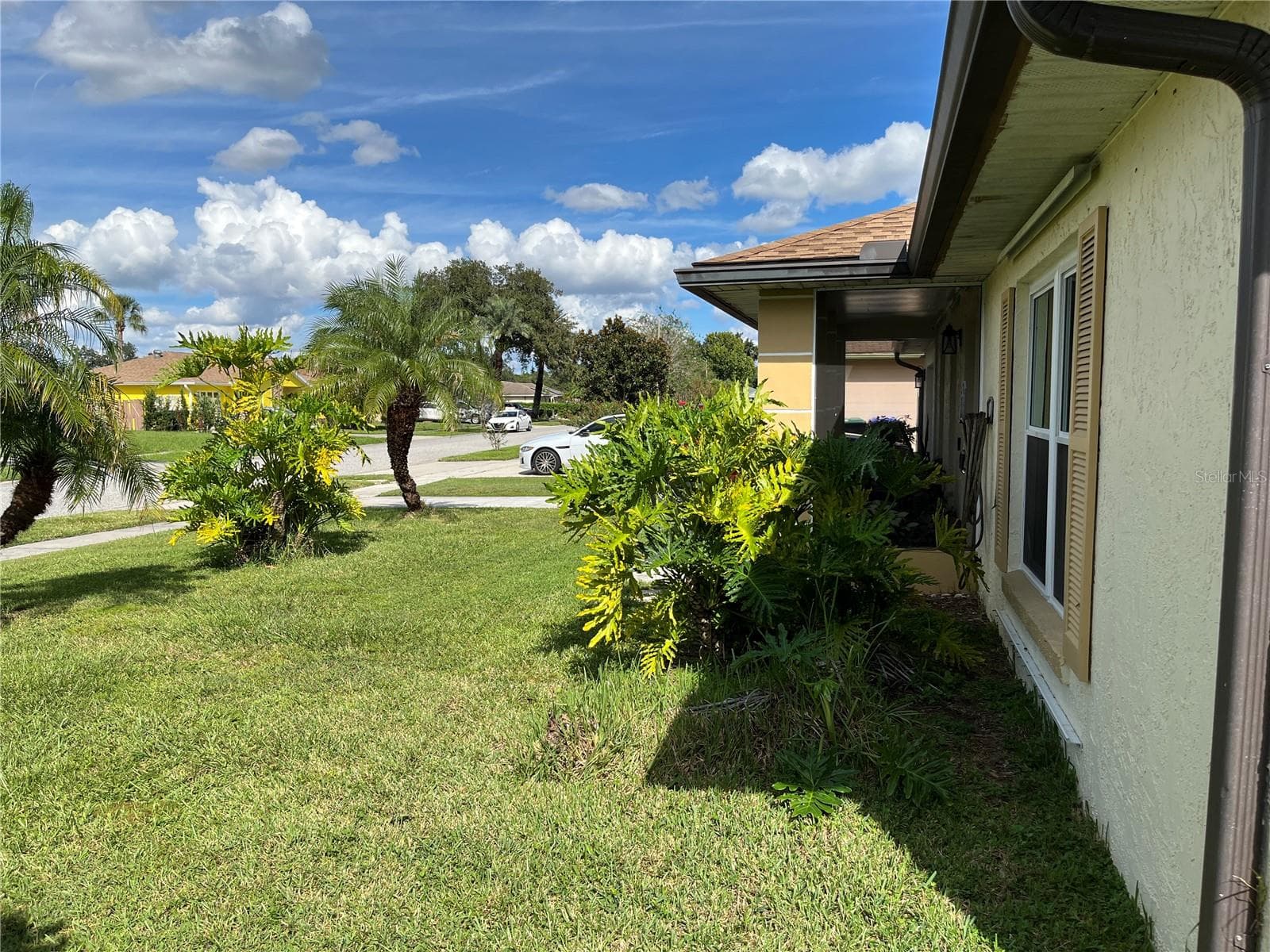 Single Family Residence at 220 MISSISSIPPI WOODS LN, ORLANDO, photo 6 of 42