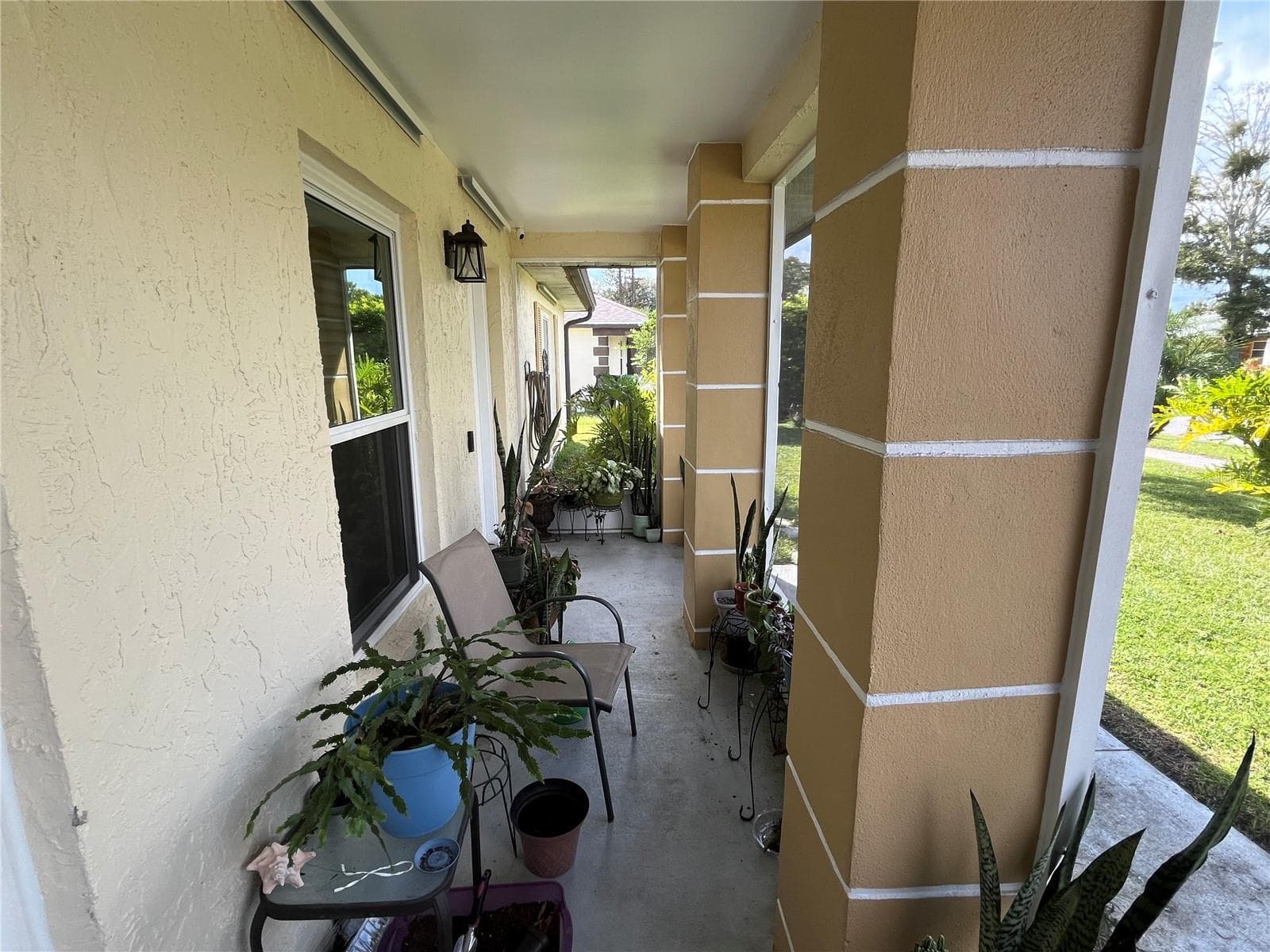 Single Family Residence at 220 MISSISSIPPI WOODS LN, ORLANDO, photo 7 of 42