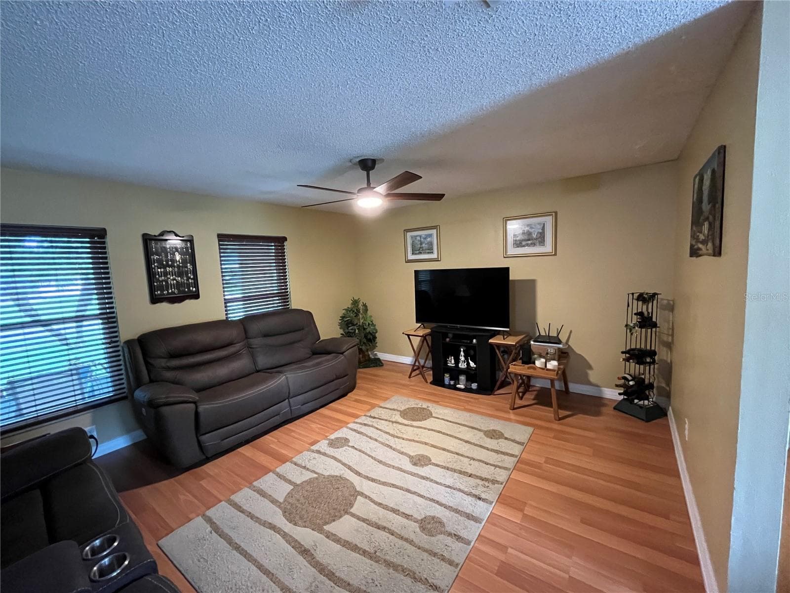 Single Family Residence at 220 MISSISSIPPI WOODS LN, ORLANDO, photo 9 of 42