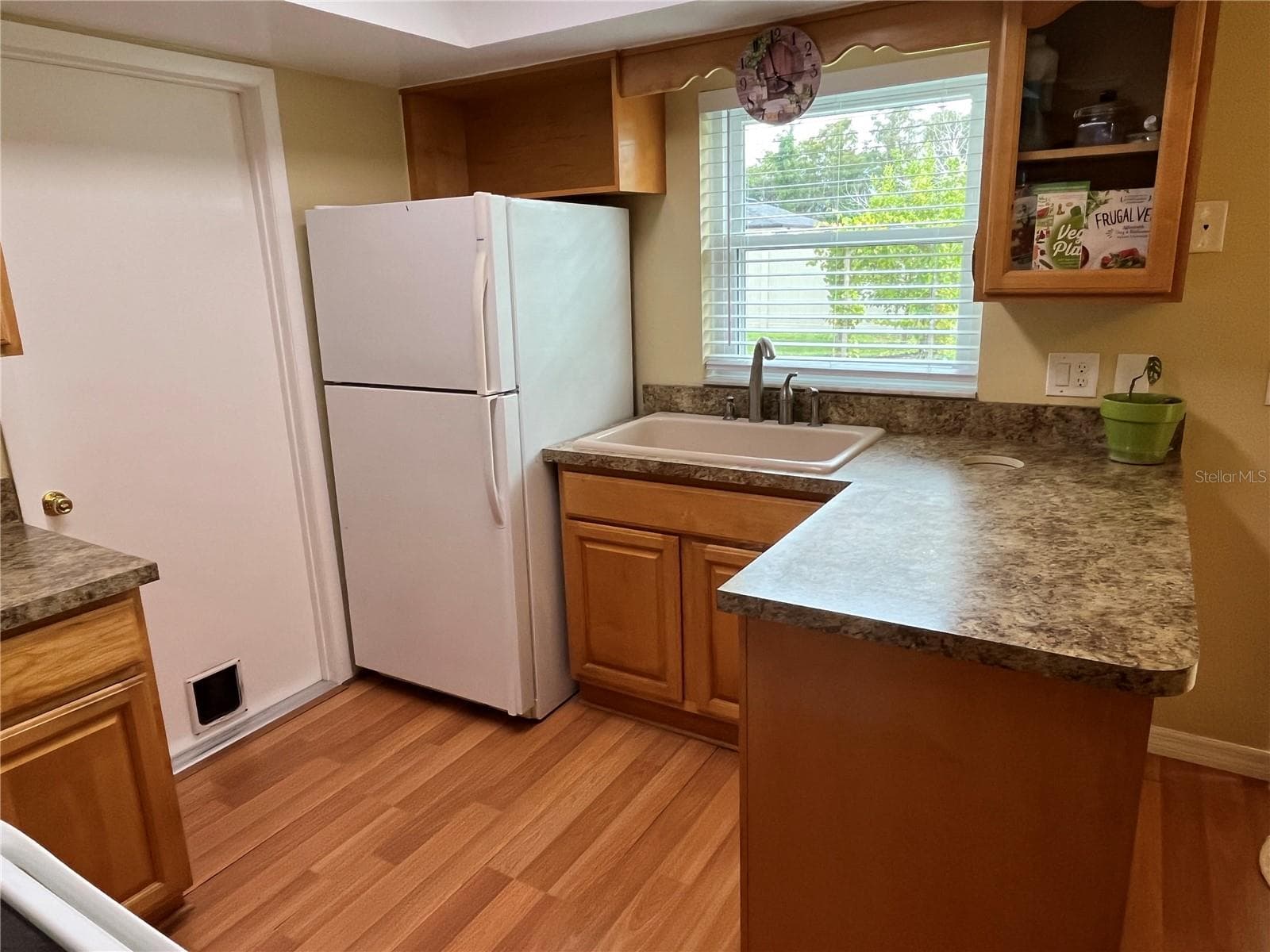 Single Family Residence at 220 MISSISSIPPI WOODS LN, ORLANDO, photo 17 of 42