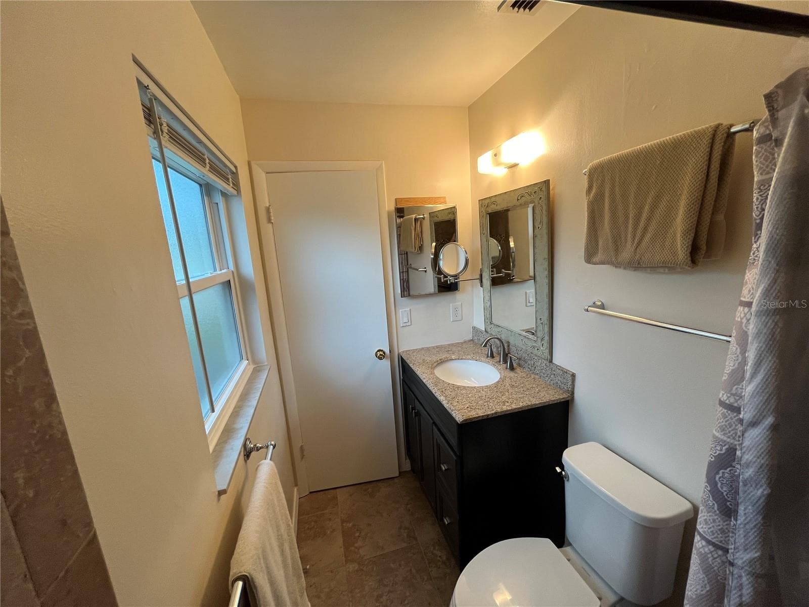 Single Family Residence at 220 MISSISSIPPI WOODS LN, ORLANDO, photo 32 of 42