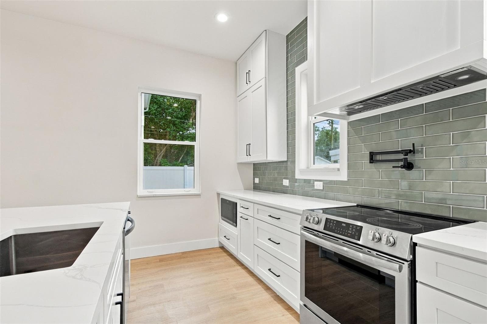 Single Family Residence at 5620 3RD AVE N, ST PETERSBURG, photo 15 of 97
