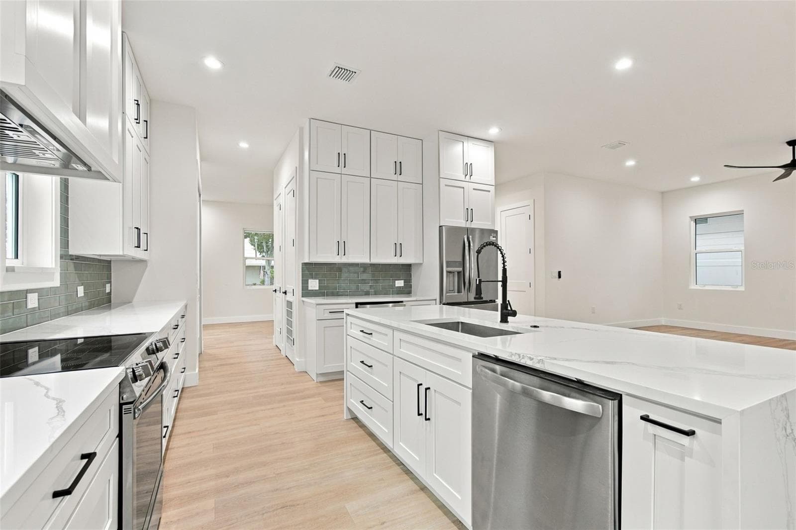 Single Family Residence at 5620 3RD AVE N, ST PETERSBURG, photo 16 of 97
