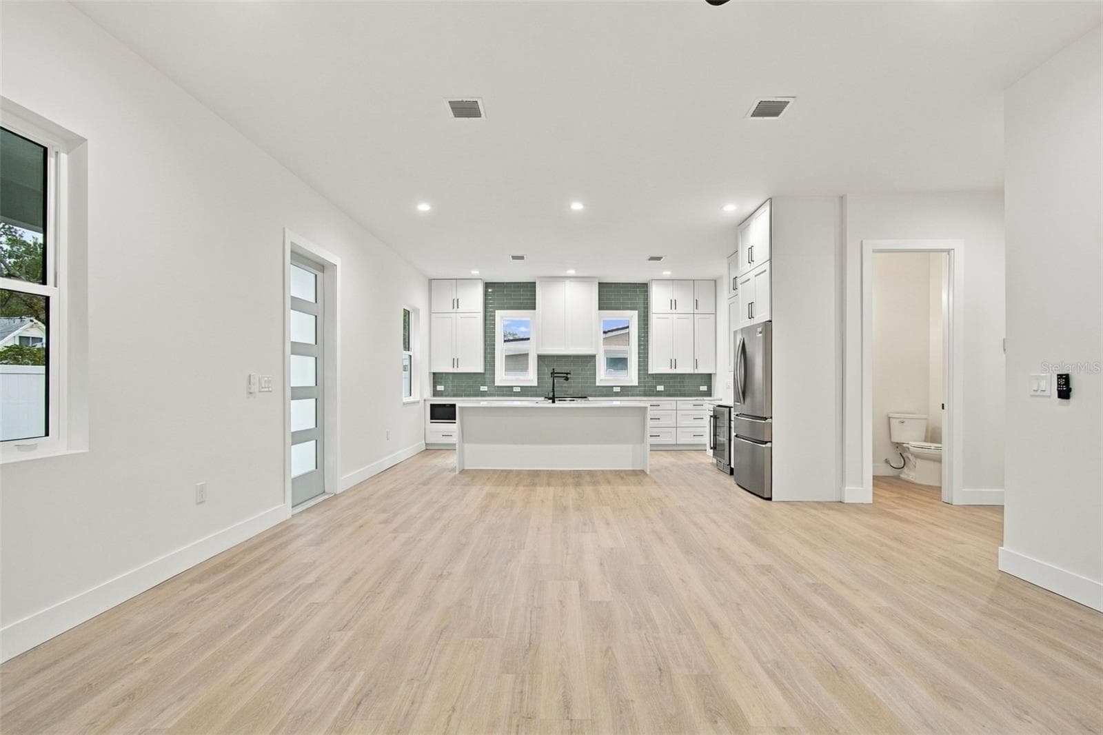 Single Family Residence at 5620 3RD AVE N, ST PETERSBURG, photo 19 of 97