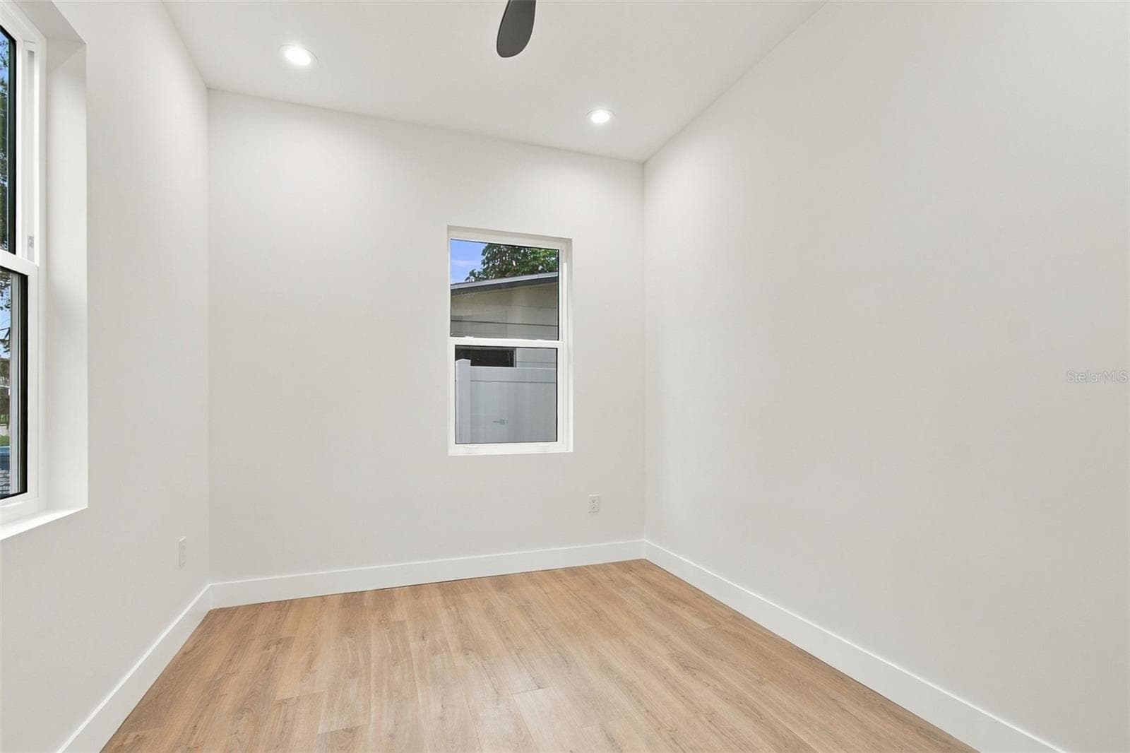 Single Family Residence at 5620 3RD AVE N, ST PETERSBURG, photo 26 of 97