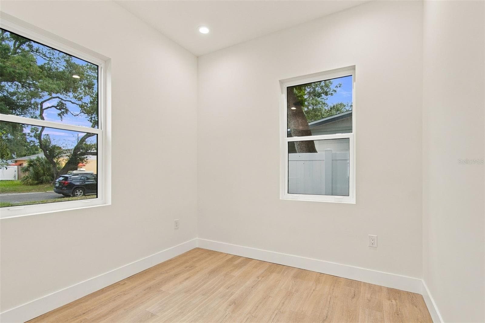 Single Family Residence at 5620 3RD AVE N, ST PETERSBURG, photo 27 of 97