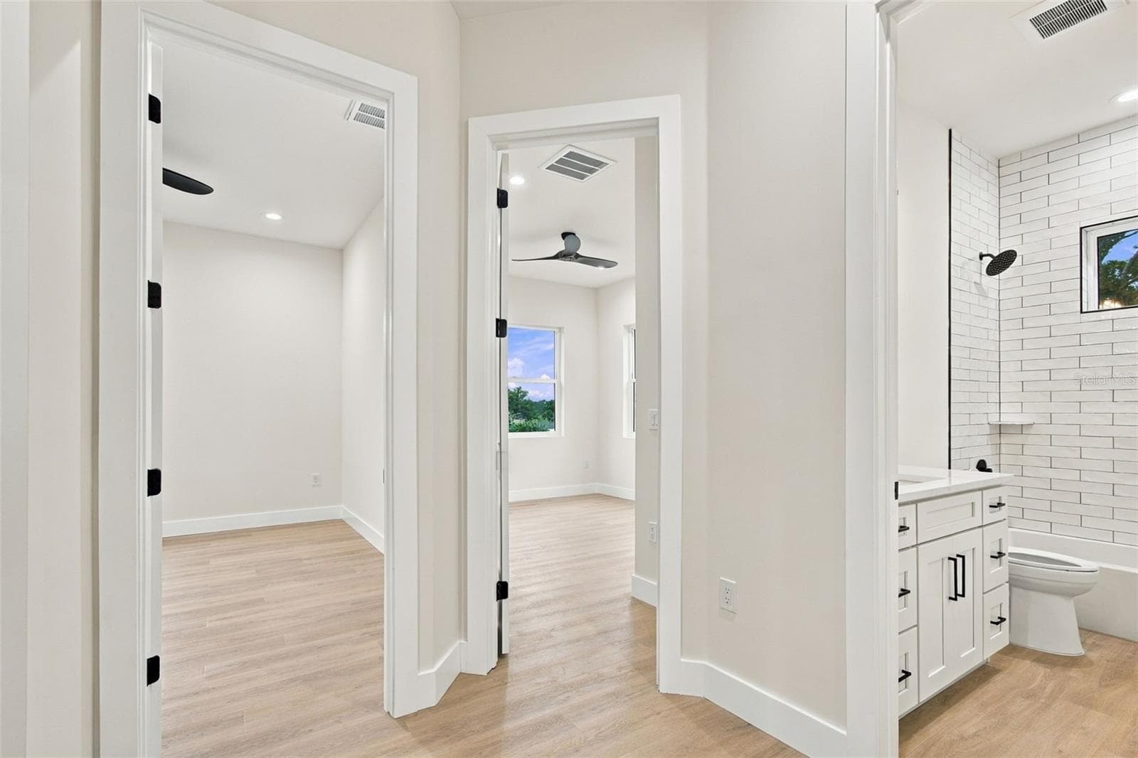 Single Family Residence at 5620 3RD AVE N, ST PETERSBURG, photo 34 of 97