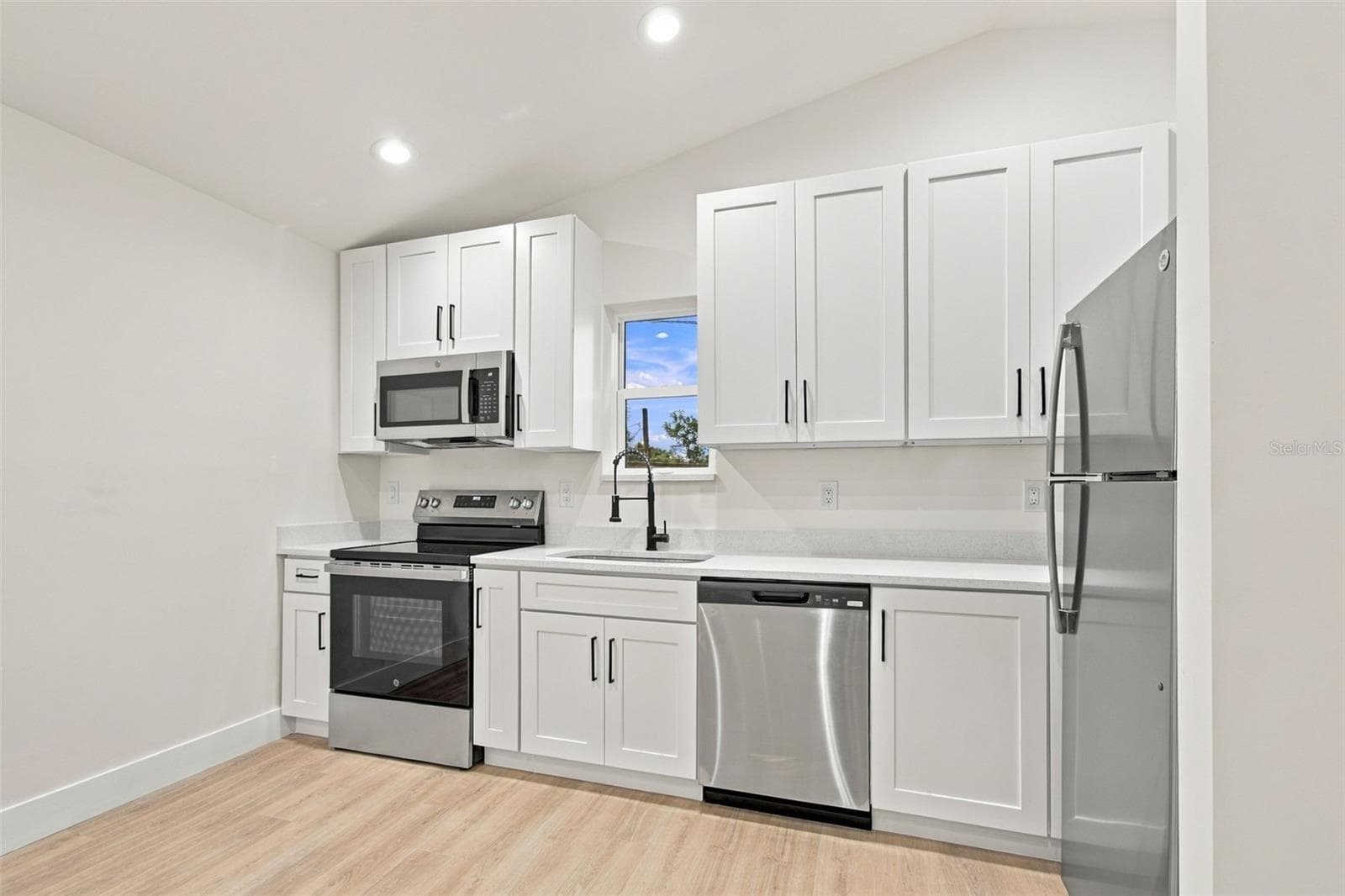 Single Family Residence at 5620 3RD AVE N, ST PETERSBURG, photo 78 of 97
