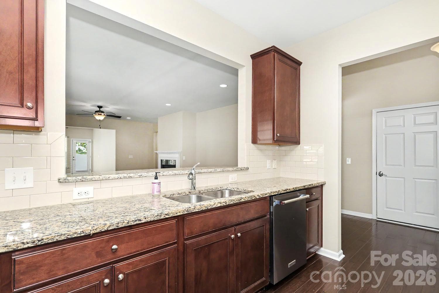 Kitchen - 7419 Carolina Jessamine Court, Fort Mill