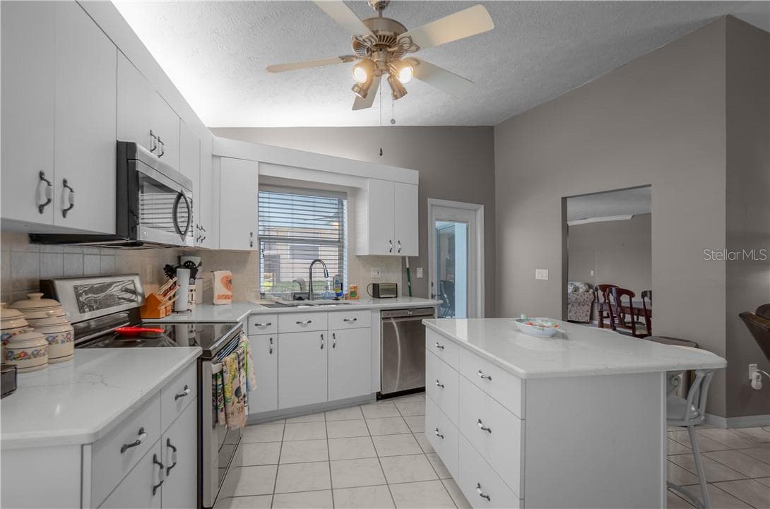 Single Family Residence at 3943 W Fieldwood CT, LECANTO FL 34461, Lecanto, photo 12 of 40