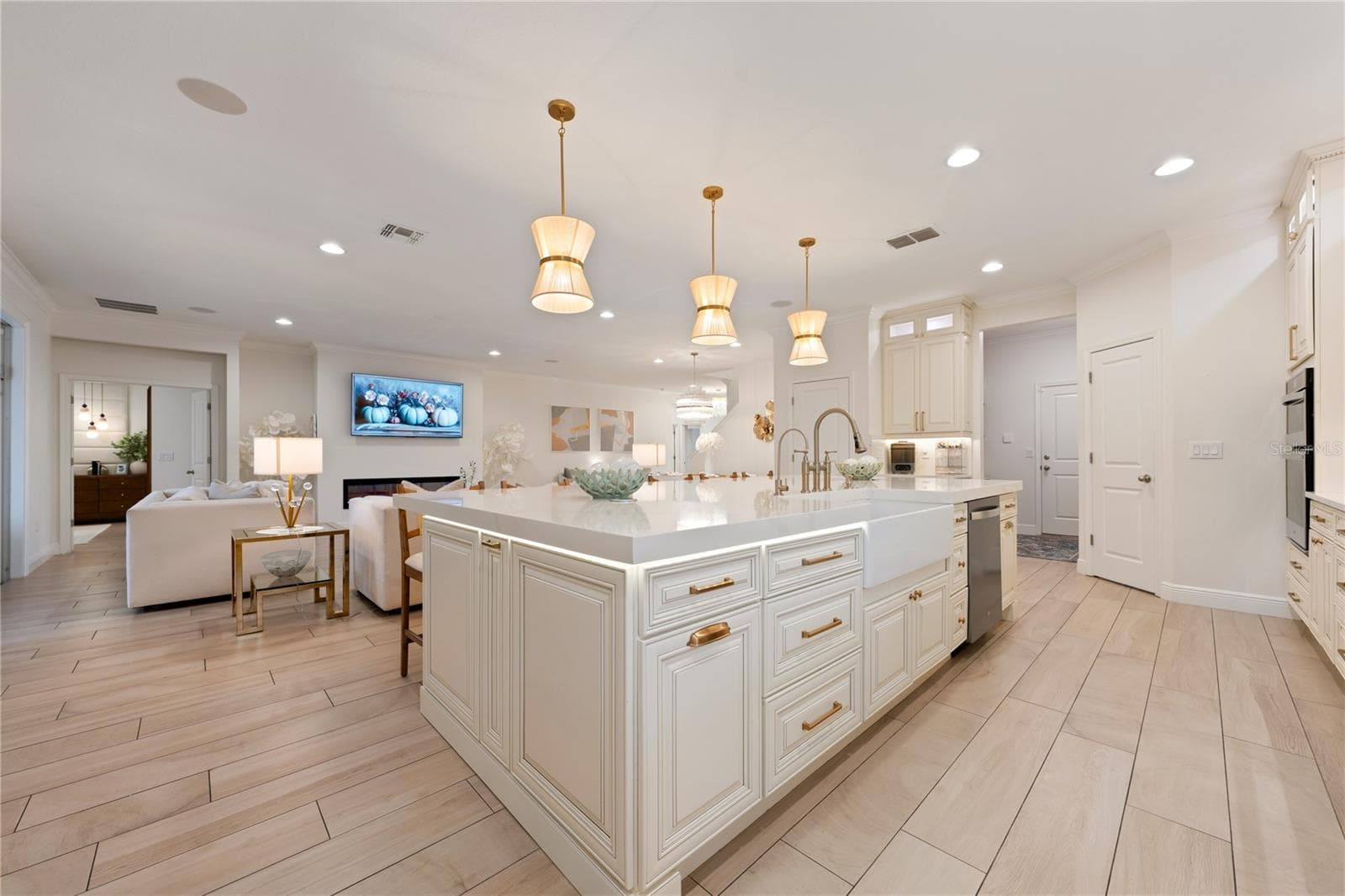 Single Family Residence at 489 AVILA PL, HOWEY IN THE HILLS, photo 12 of 71