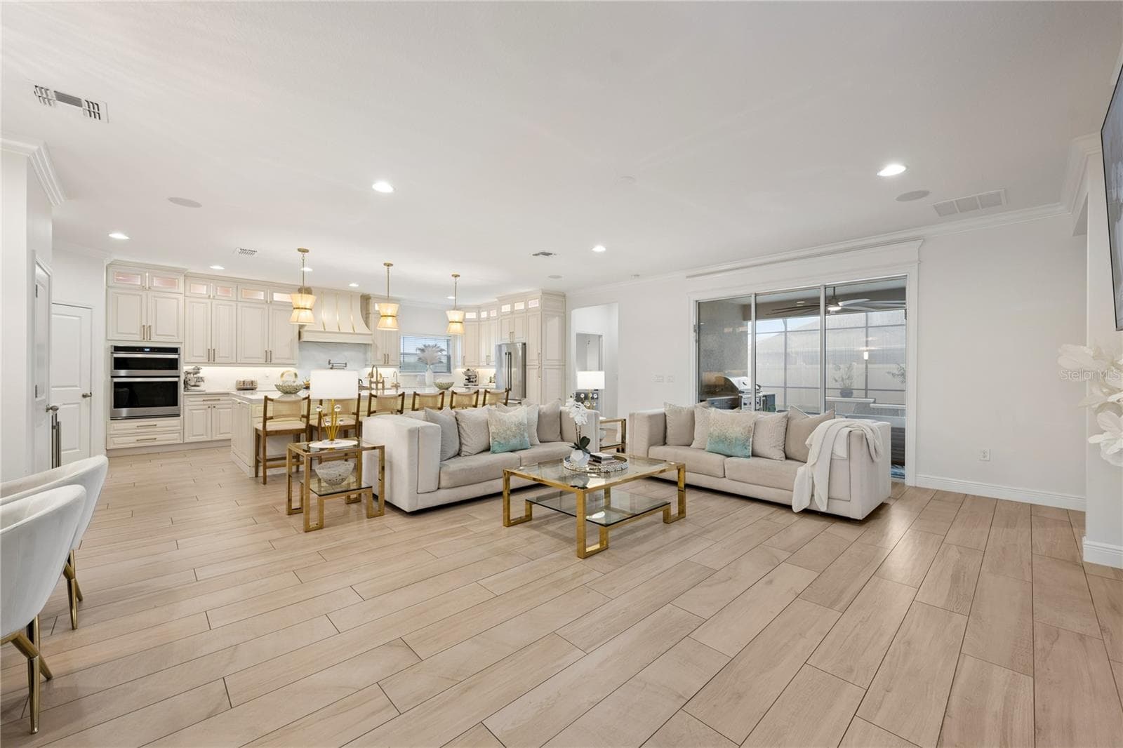 Bright Open Living Room - 489 AVILA PL, HOWEY IN THE HILLS