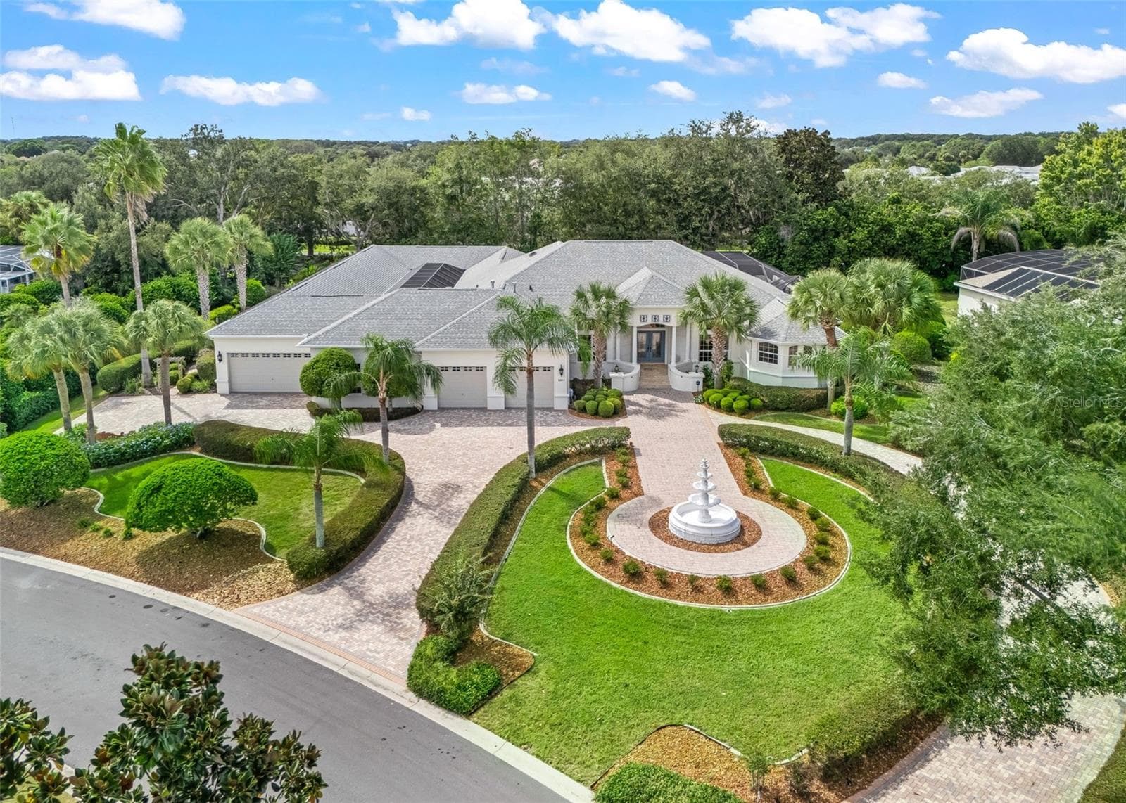 2917 LARRANAGA DR