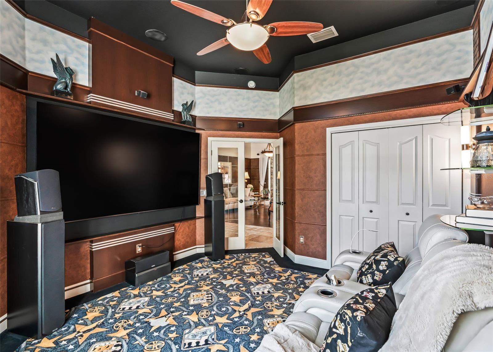Single Family Residence at 2917 LARRANAGA DR, THE VILLAGES, photo 17 of 115