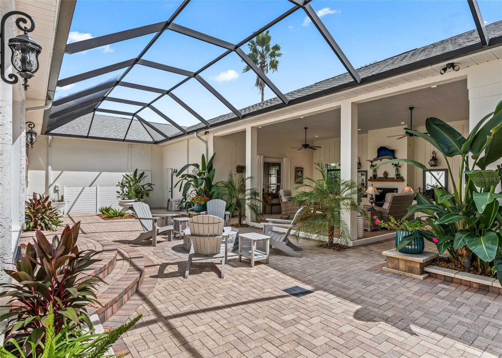 Courtyard with Fireplace - 2917 LARRANAGA DR, THE VILLAGES