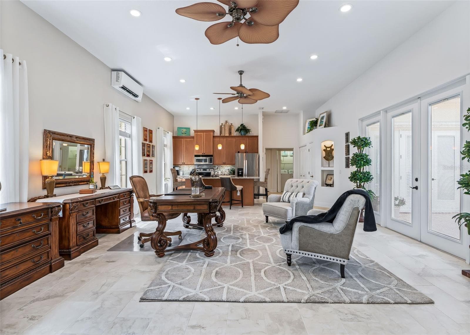 Living Space in Guest House - 2917 LARRANAGA DR, THE VILLAGES