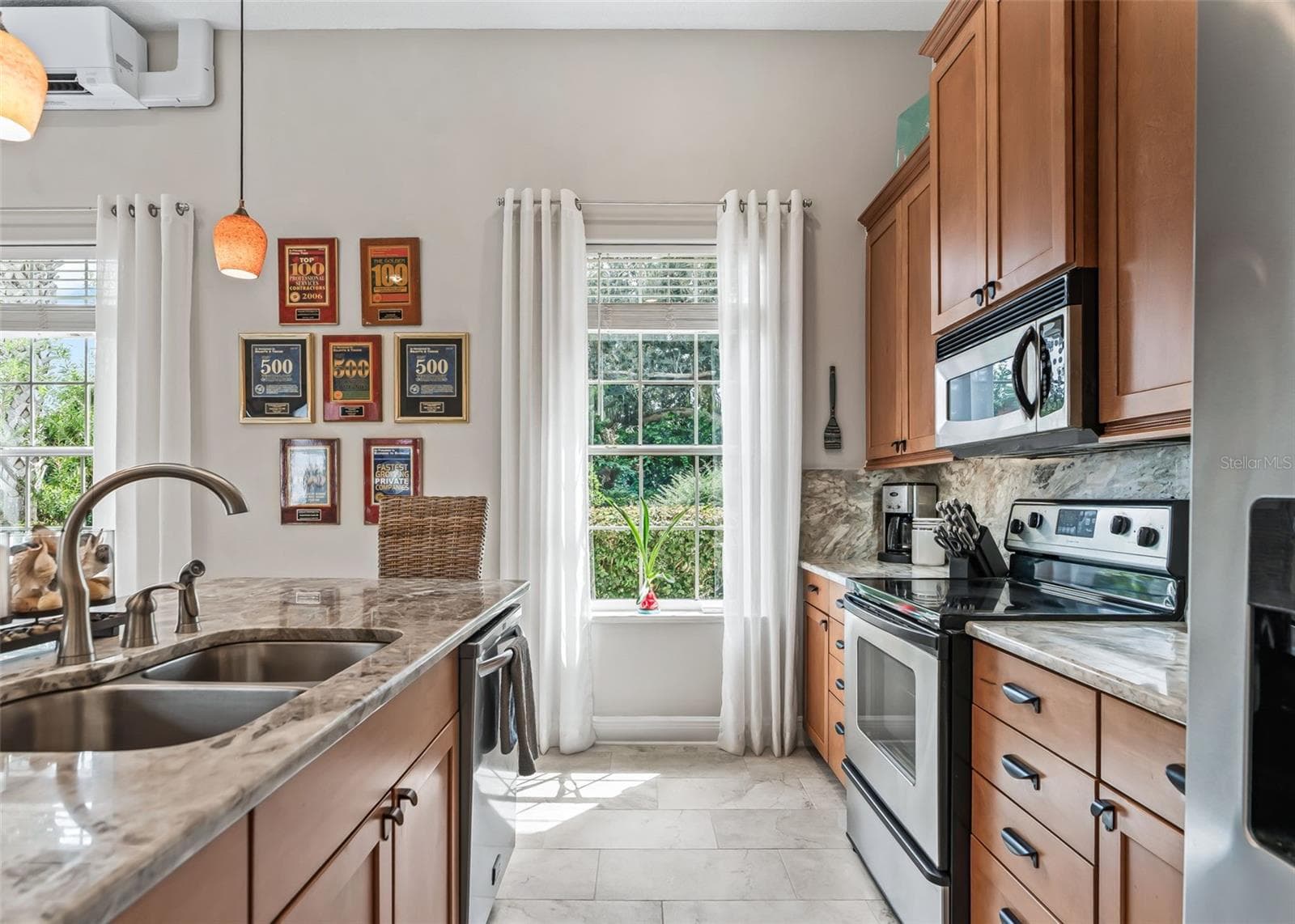 Premium Granite and Stainless Appliance Package - 2917 LARRANAGA DR, THE VILLAGES