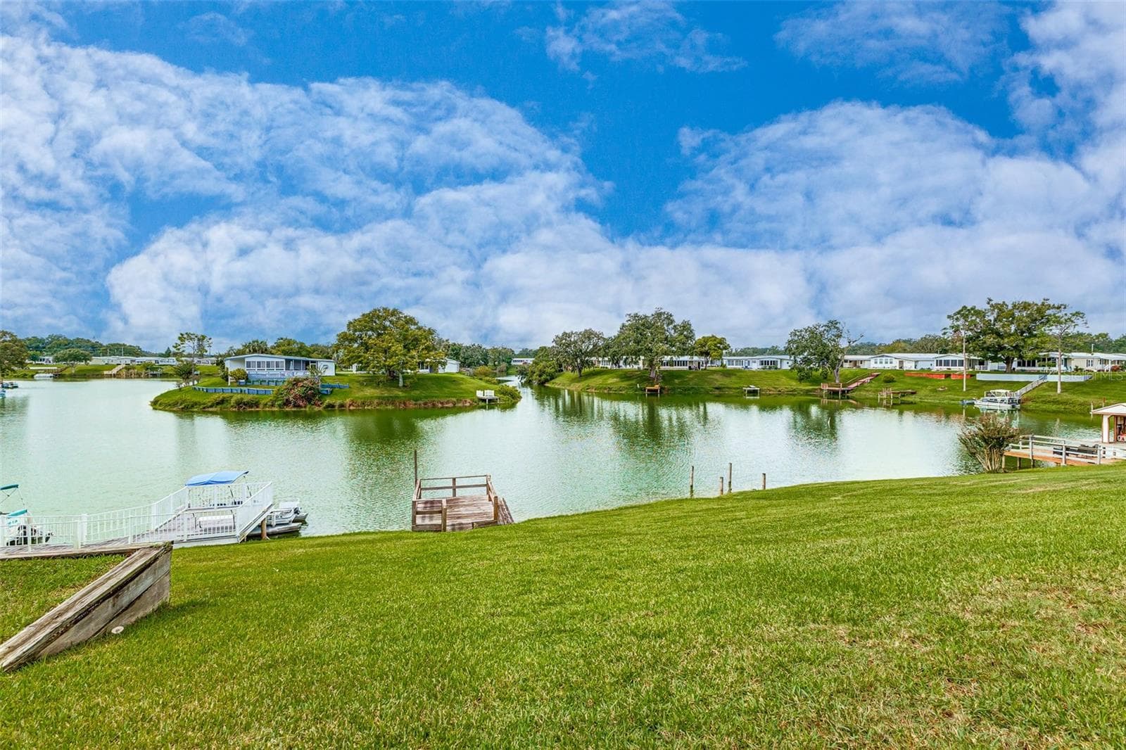 Manufactured Home at 2055 S FLORAL AVE #224, BARTOW, photo 2 of 28