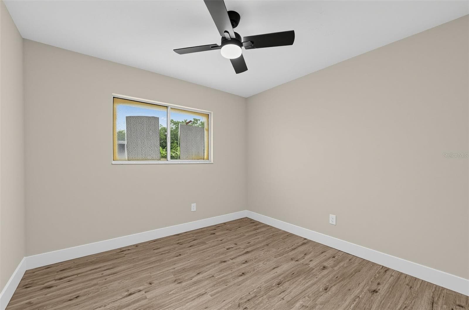 Half Duplex at 583 BABLONICA DR, ORLANDO, photo 23 of 29