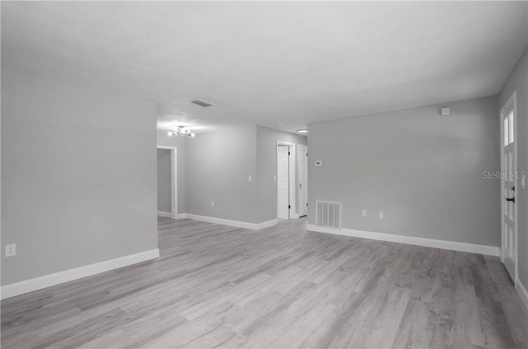 Single Family Residence at 8 S Osceola ST, BEVERLYHILLS FL 34465, Beverly Hills, photo 7 of 26