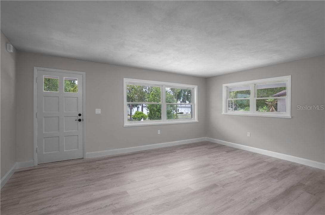 Single Family Residence at 8 S Osceola ST, BEVERLYHILLS FL 34465, Beverly Hills, photo 9 of 26